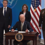 Biden traite Poutine de “criminel de guerre”